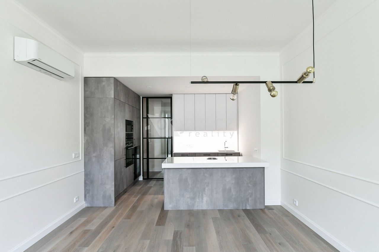 Pronájem byt 3+kk - náměstí Jiřího z Poděbrad, Praha, 93 m²