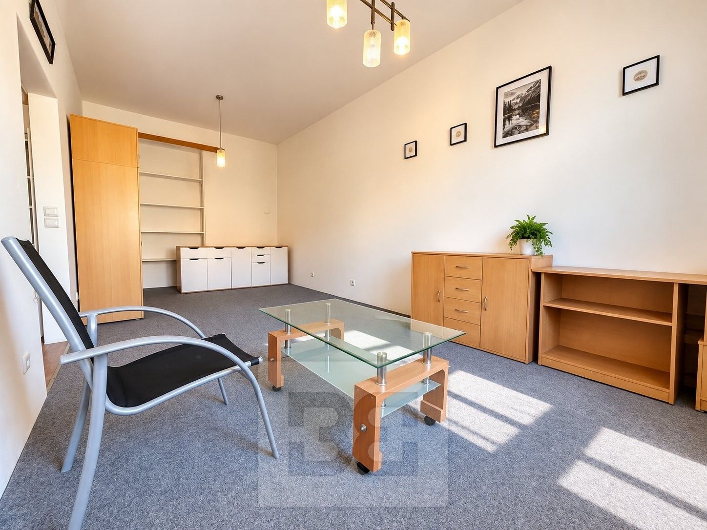 Byt 1+1 · 38 m² · Petřínská, Praha - 4