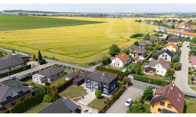 Prodej rodinný dům - Dolní, Hovorčovice, 180 m²