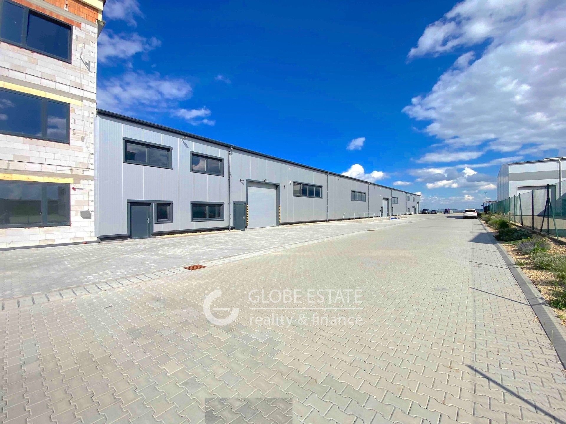 Sklad, 1 600 m²