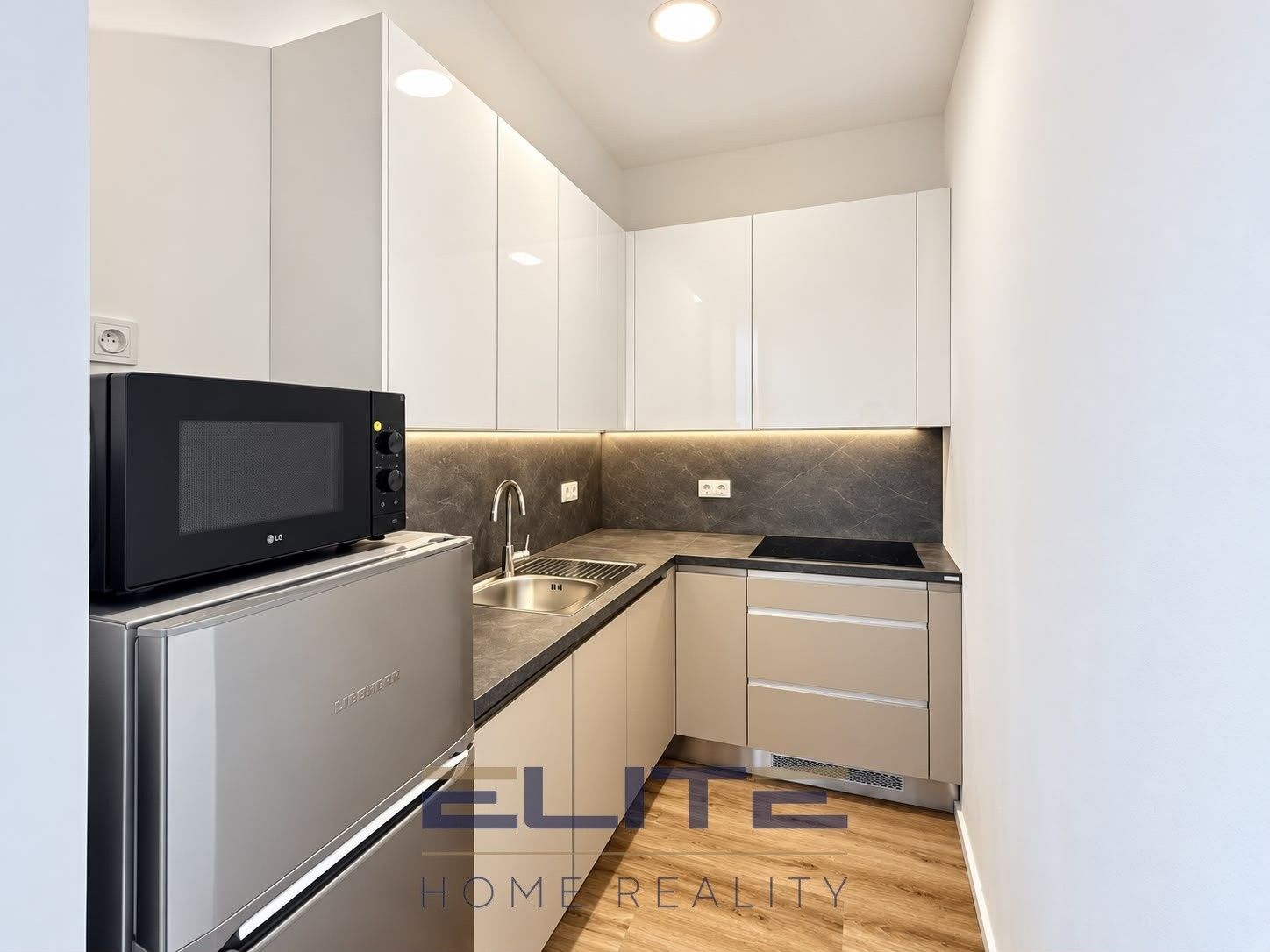 2+kk, Voroněžská 144, Liberec I-Staré Město, 33 m² - 1