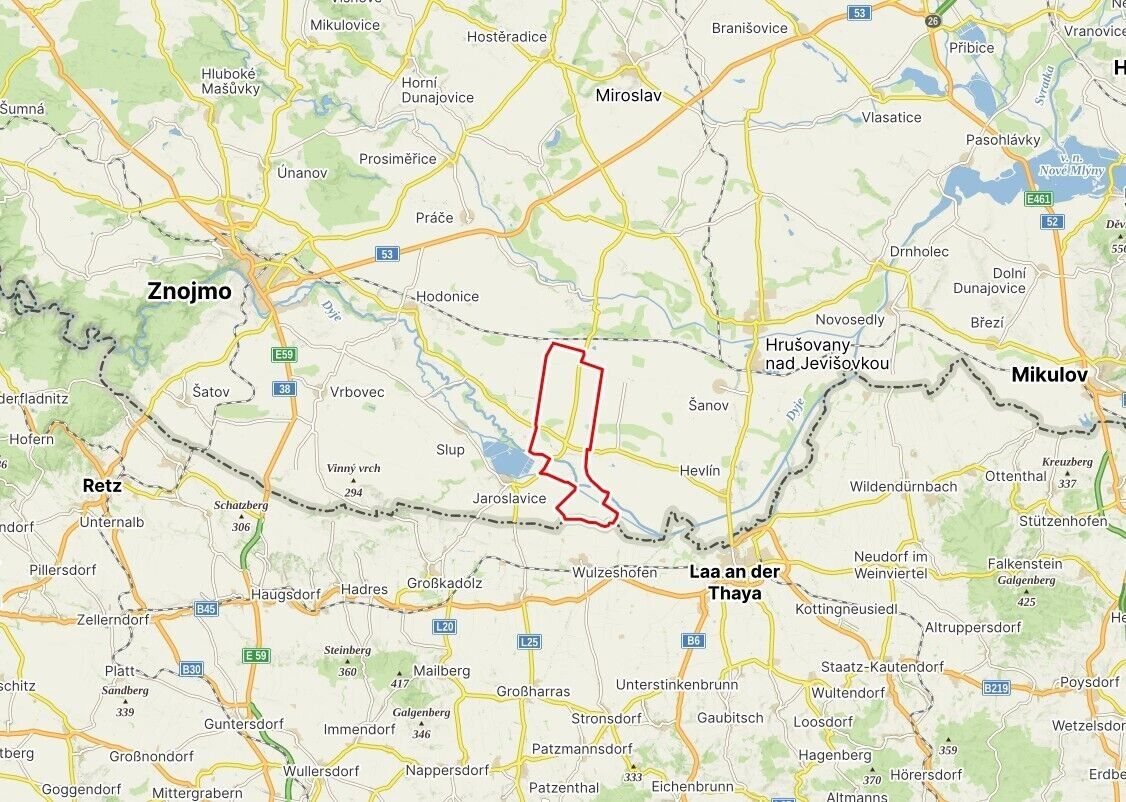 Pozemek · 1 303 m² · Hrádek - 3