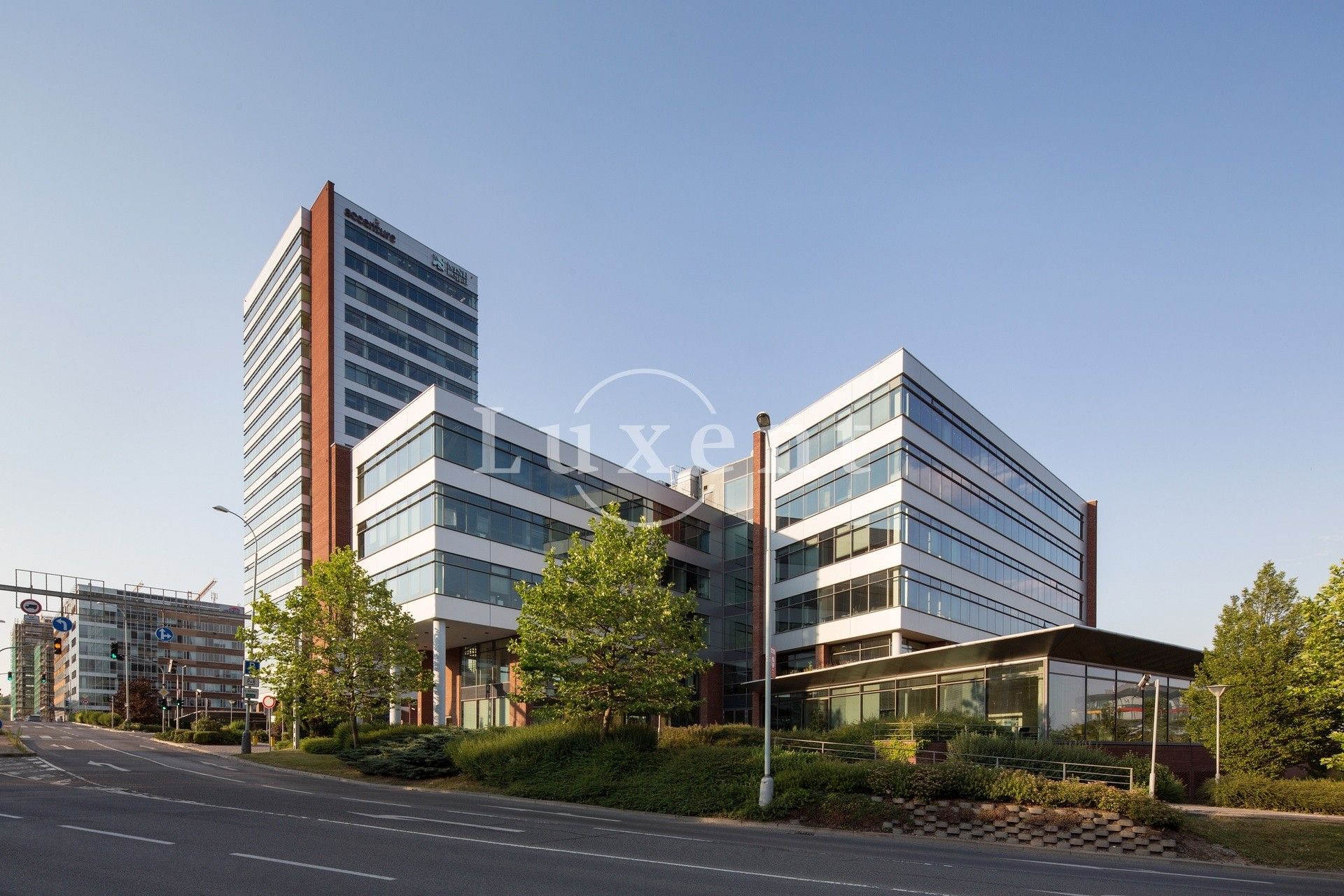 Pronájem kancelář - Bucharova, Praha, 422 m²