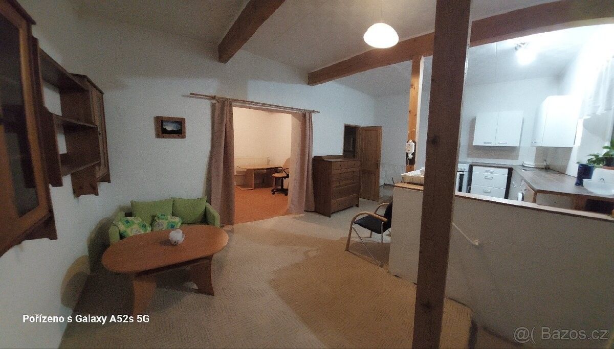 Byty, Hospozín, 273 22