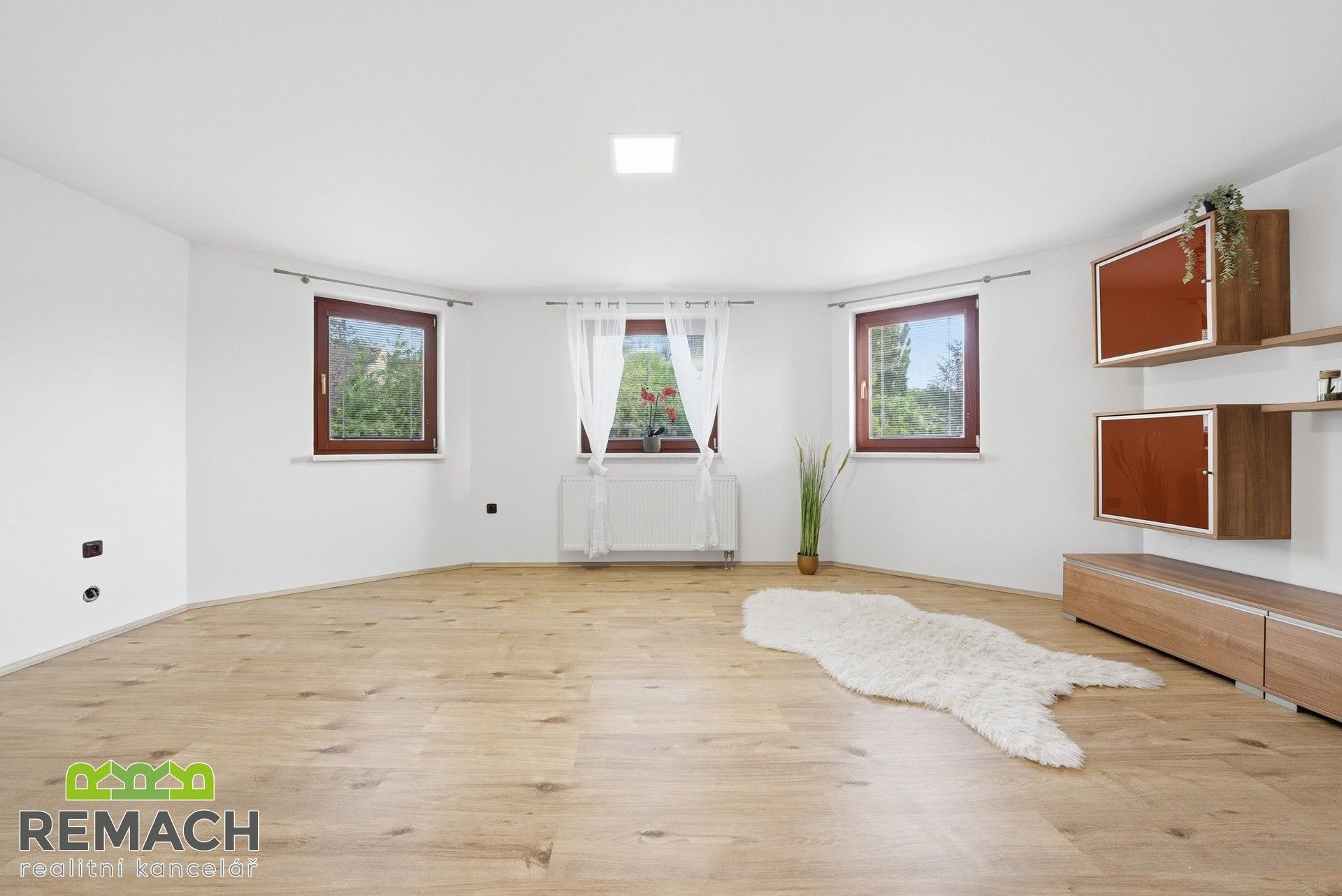 Prodej rodinný dům - Domanín, 288 m² - 5