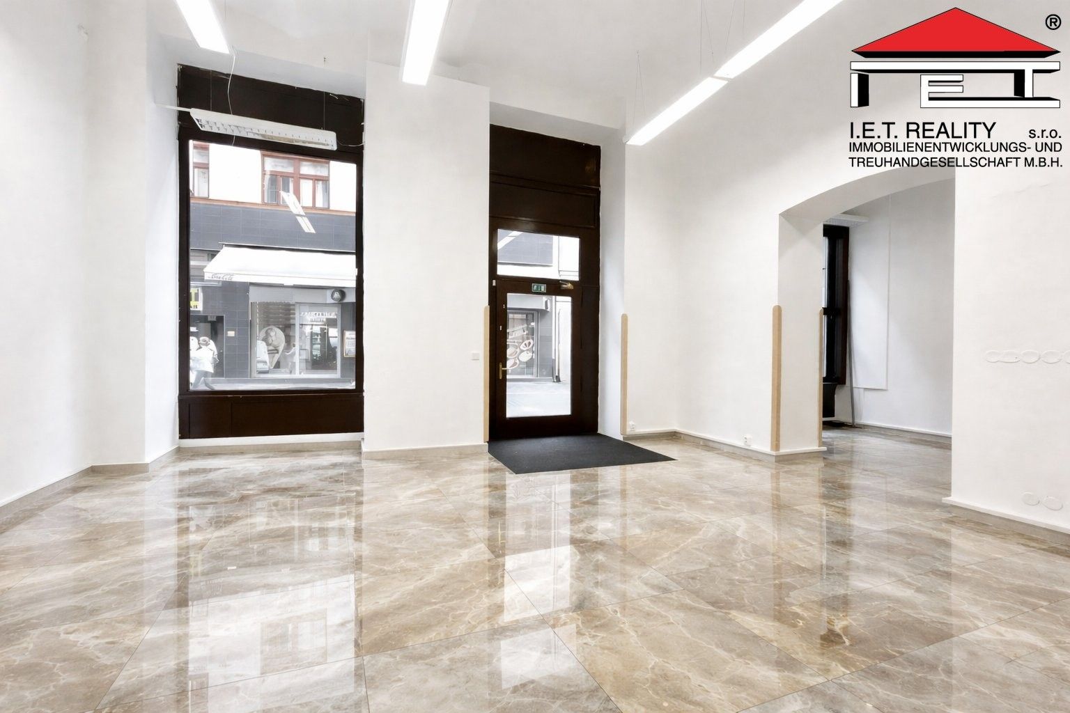 Pronájem obchodní prostory - Josefská, Brno, 106 m²