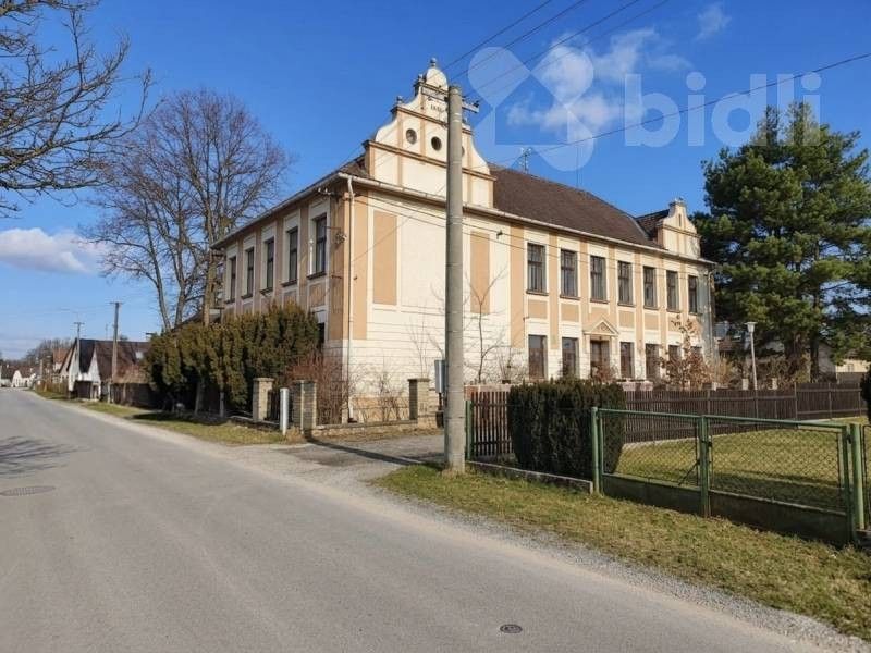 Rodinný dům, 700 m²