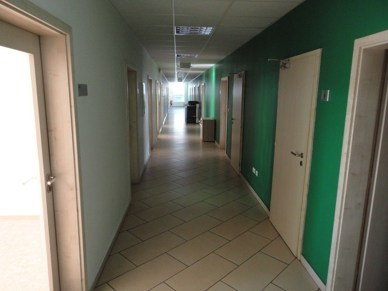 Pronájem kancelář - Praha, okres Praha 5, Hlavní město Praha, 500 m² - 5