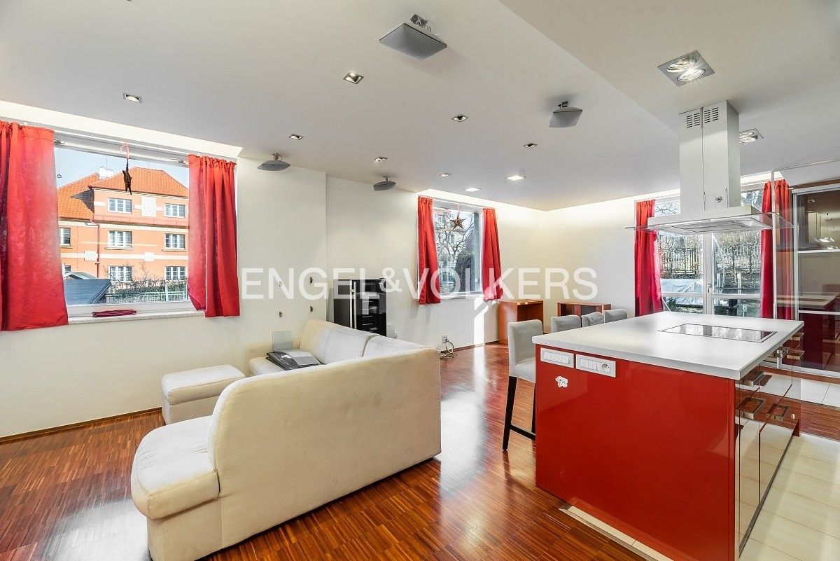 2+kk, Nad zámečkem, Praha, 89 m²