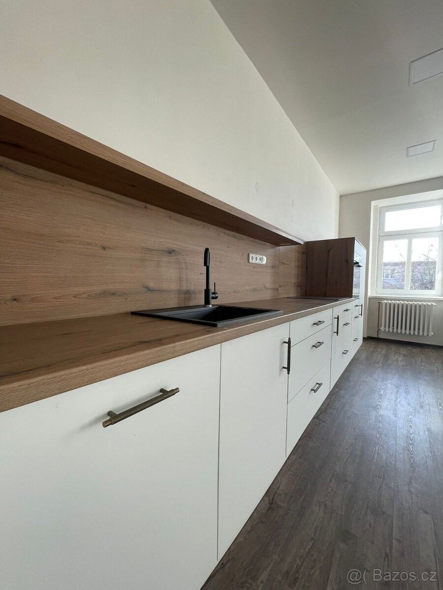 Prodej byt - Lovosice, 410 02