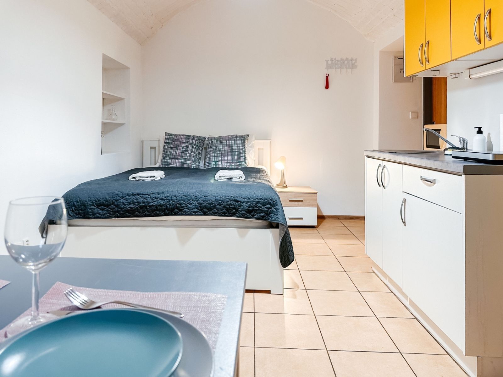 1+kk, Víta Nejedlého, Praha - Žižkov, 20 m² - 1