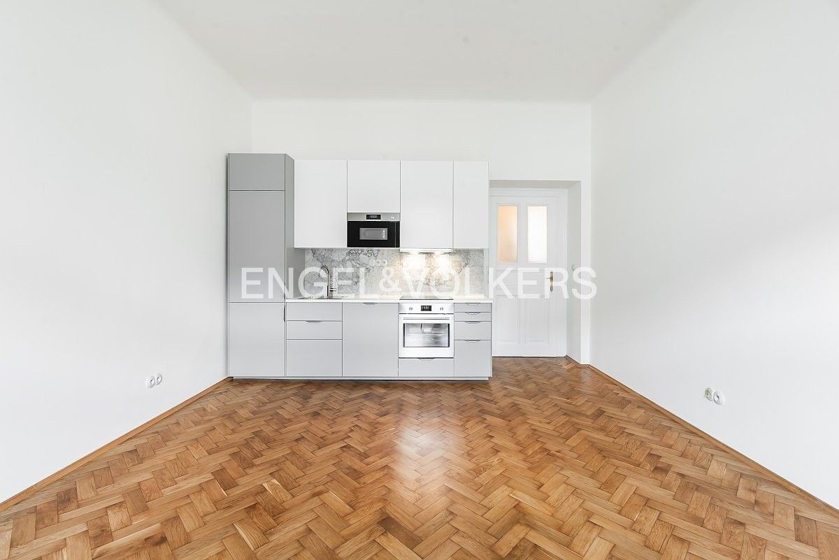 Byt 3+kk · 90 m² · Nad Královskou oborou 203, Praha Bubeneč - 3