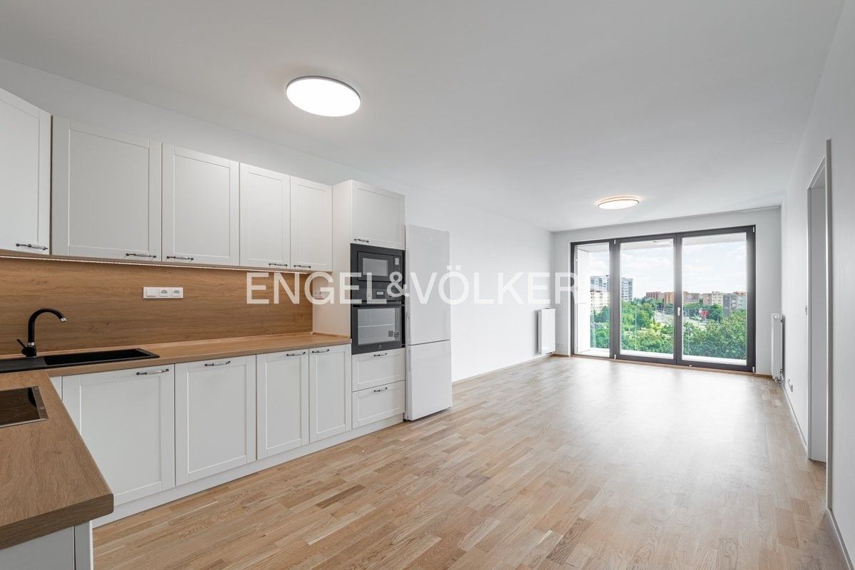 2+kk, K Červenému vrchu, Praha, 54 m²