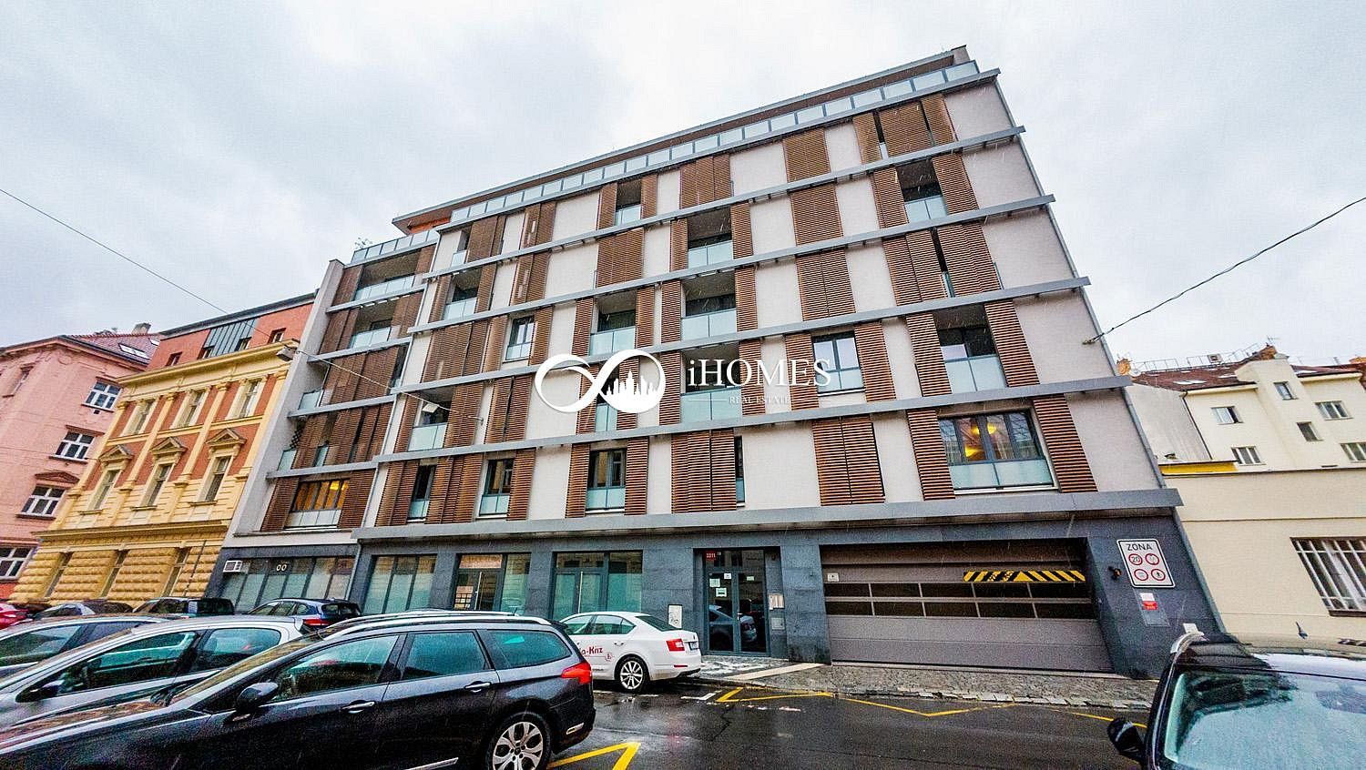 3+kk, Jindřicha Plachty, Praha 5 - Smíchov, 116 m² - 2