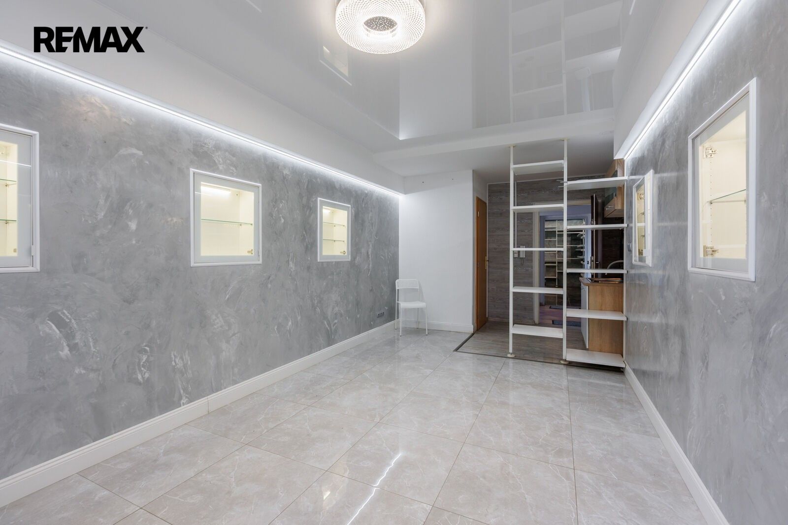 Prodej obchodní prostory - Konečná 900, Karlovy Vary Rybáře, 72 m² - 5
