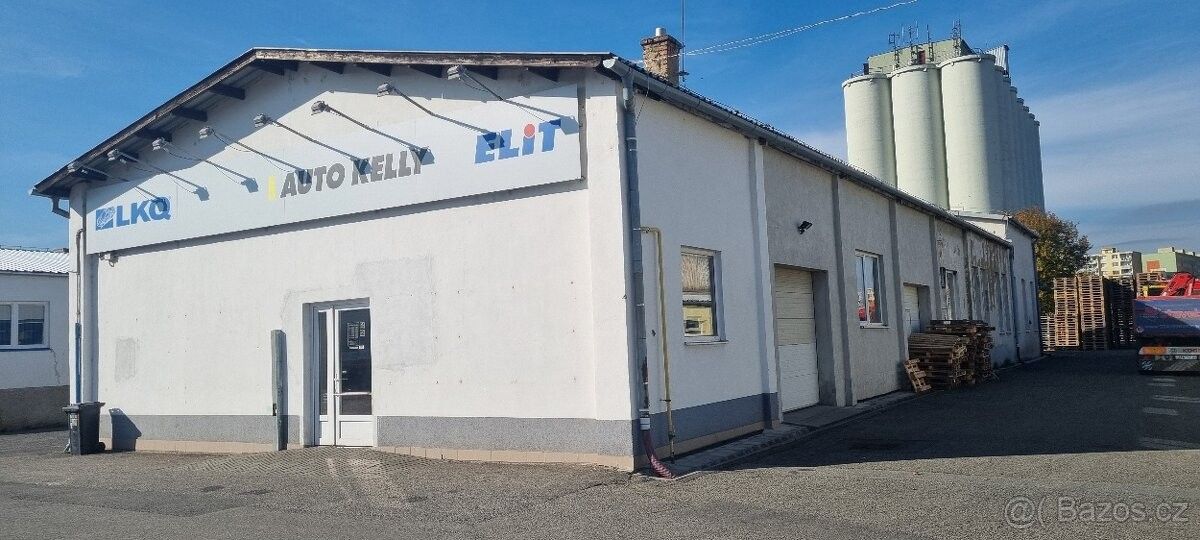 Pronájem obchodní prostory - Vyškov, 682 01