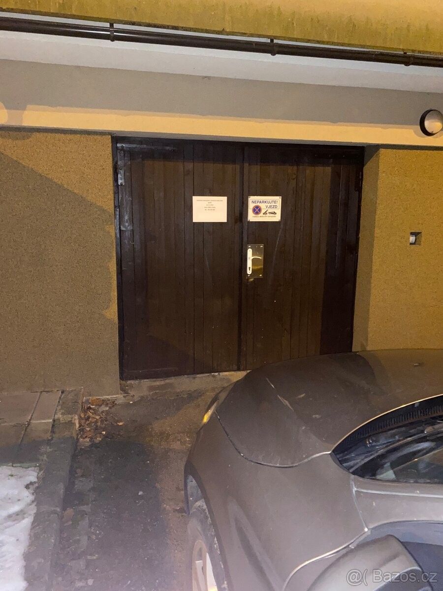 Pronájem garáž - Plzeň, 301 00