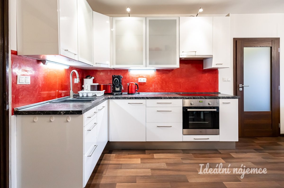 2+kk, Sládkovičova, Praha, 47 m²