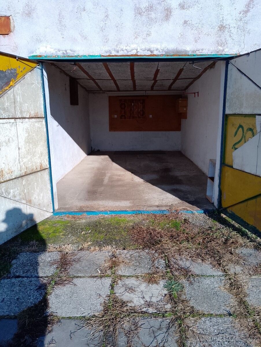 Pronájem garáž - Kyjov, 697 01