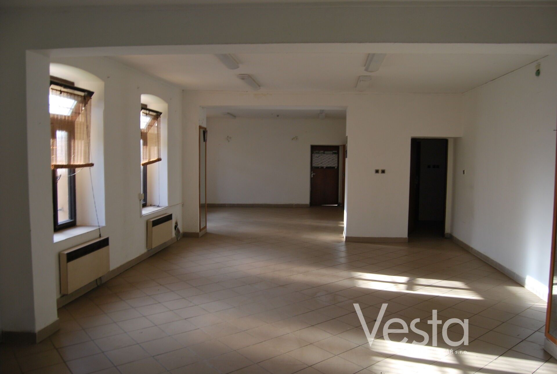 Pronájem obchodní prostory - Vilémov, 127 m²