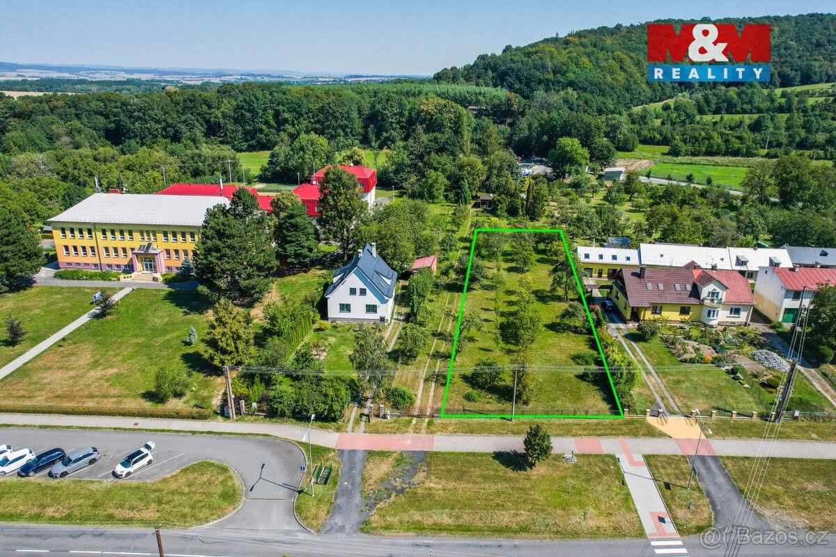 Prodej pozemek pro bydlení - Chvalčov, 768 72