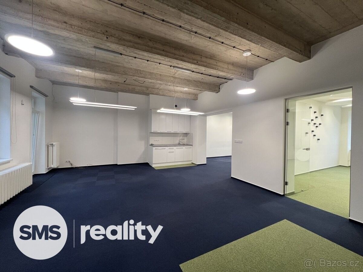 Kanceláře, Hradec Králové, 500 02