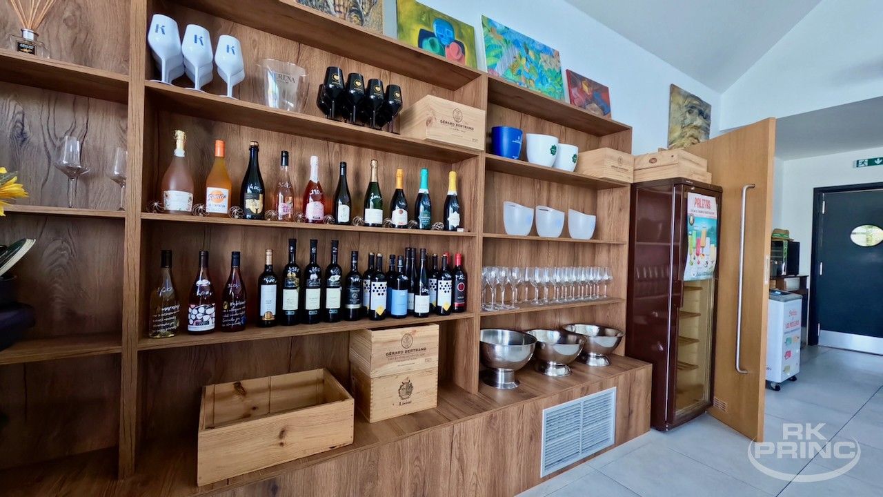 Restaurace, Horní náměstí,Lysolaje,Praha-Lysolaje, 300 m² - 2