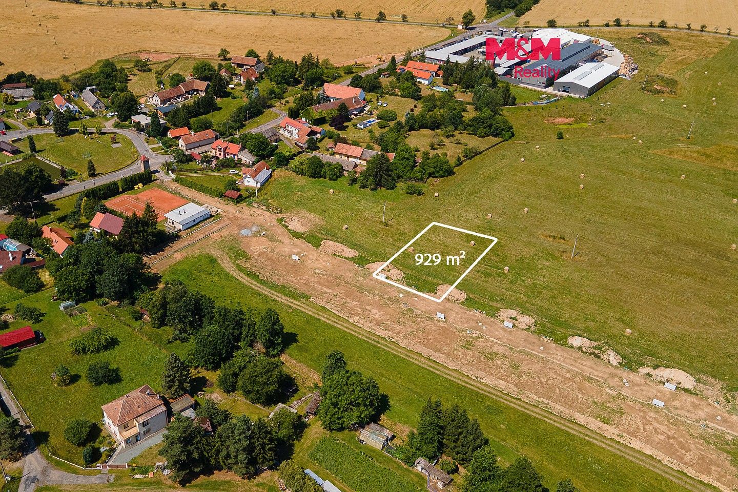 Pozemek pro bydlení, 929 m²