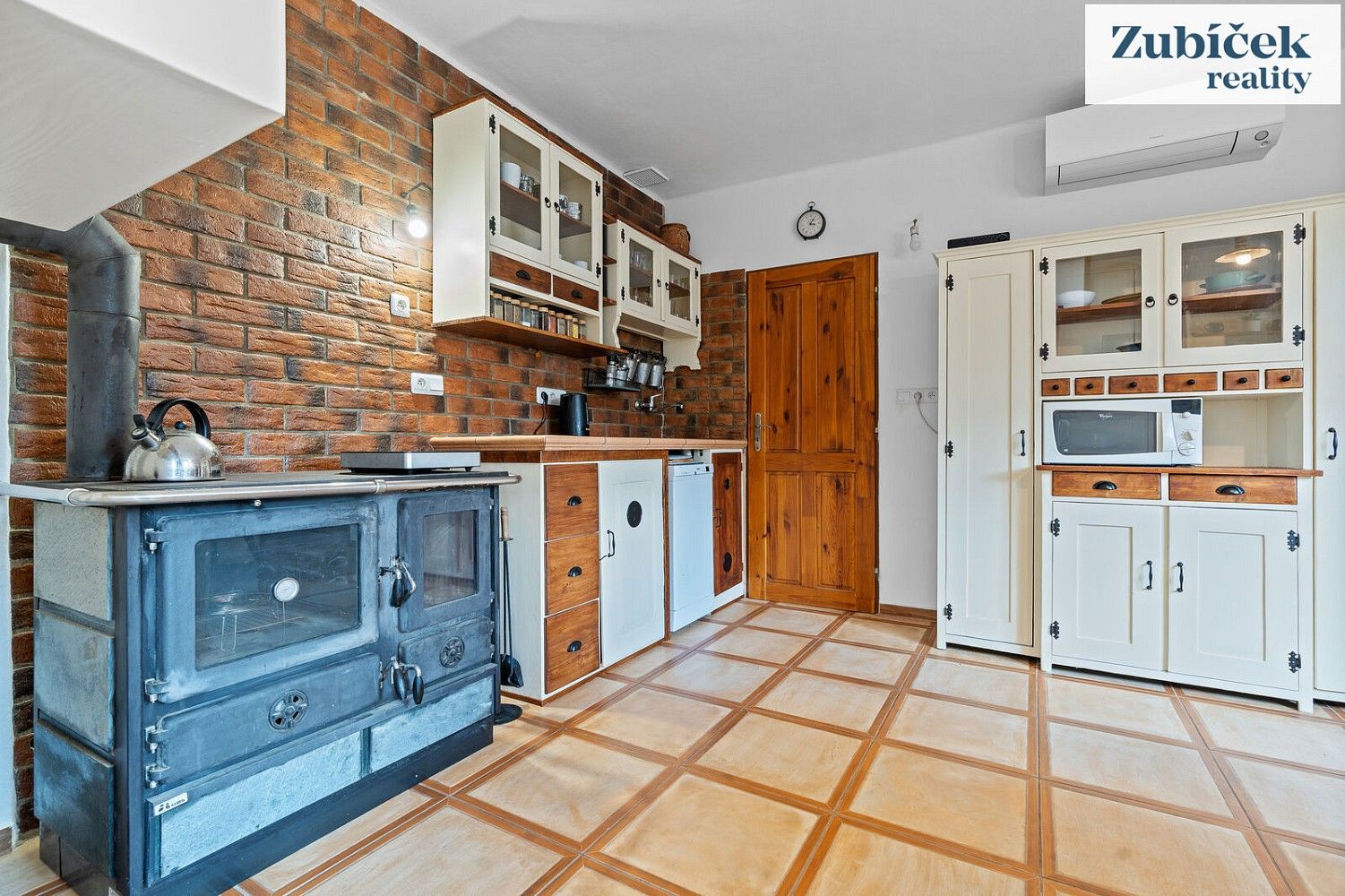 Rodinné domy, U Dráhy, Uherský Brod - Těšov, okres Uherské Hradiště, 82 m² - 2