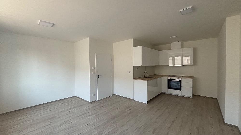 Pronájem byt 2+kk - Resnerova, Klimkovice, okres Ostrava-město, 60 m² - 2