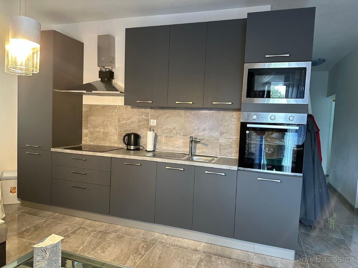 Prodej byt - 987 66, Zahraničí