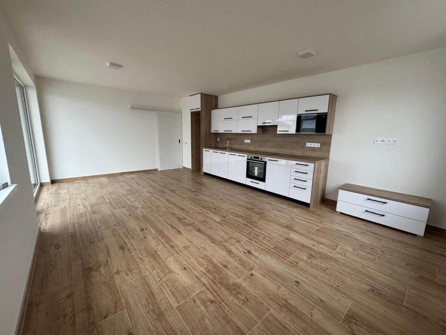 Pronájem byt 2+kk - Kladská, Ústí nad Orlicí, 65 m²