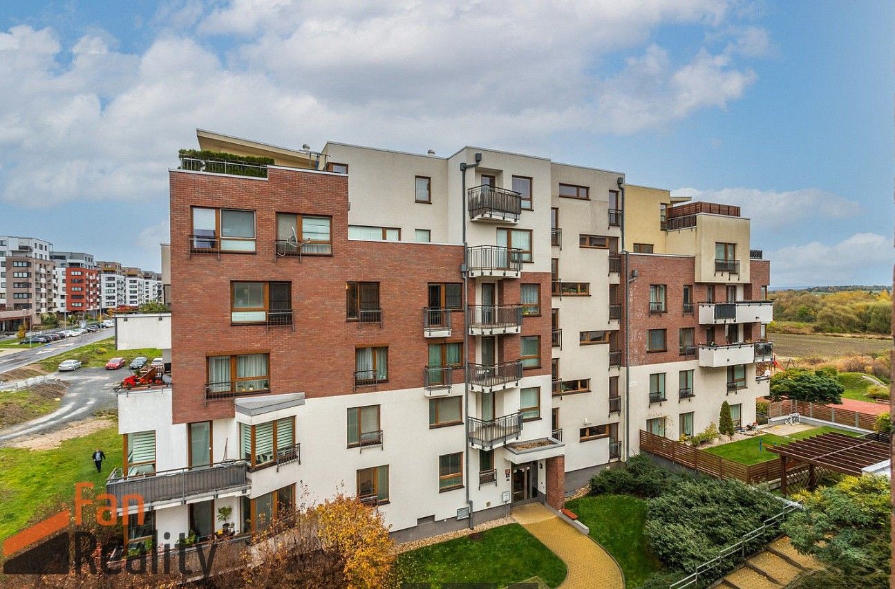 3+kk, Kryšpínova, Praha, 78 m²