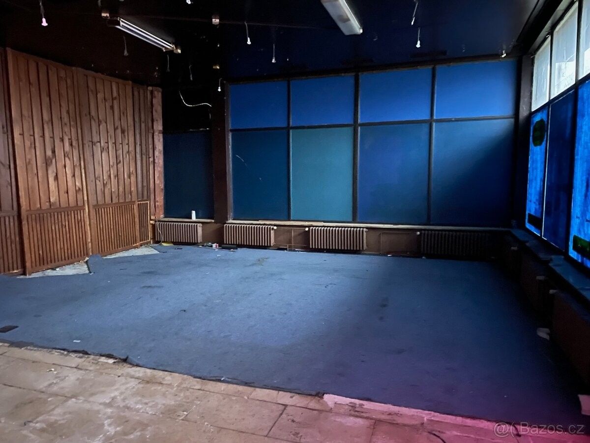 Pronájem obchodní prostory - Hradec Králové, 500 03