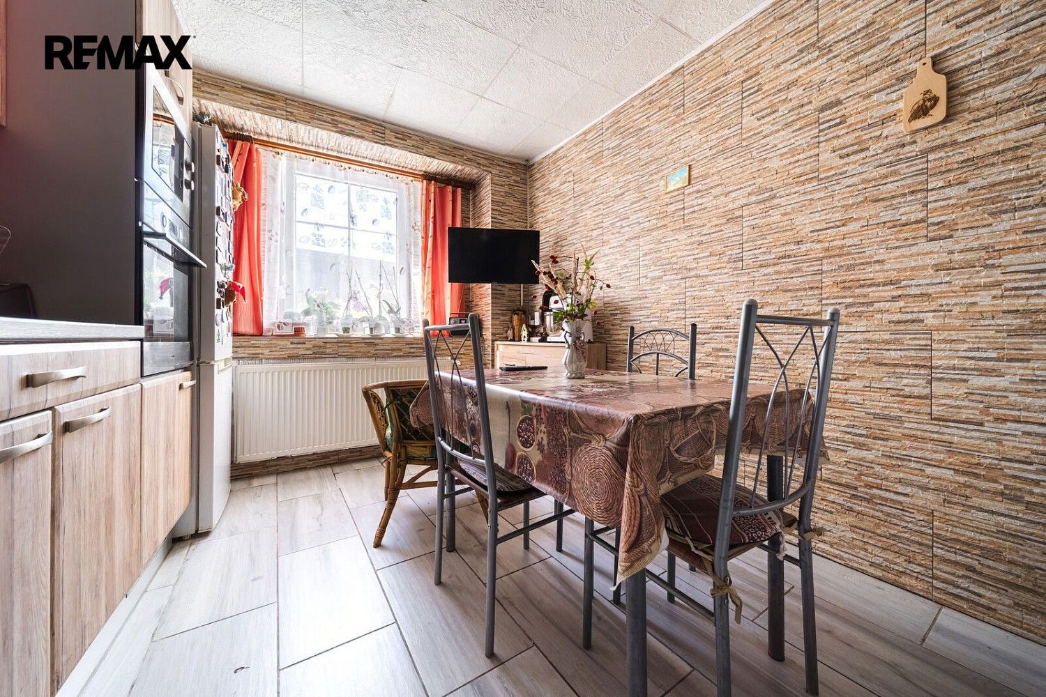 Rodinný dům · 280 m² · Vémyslice, okres Znojmo - 4