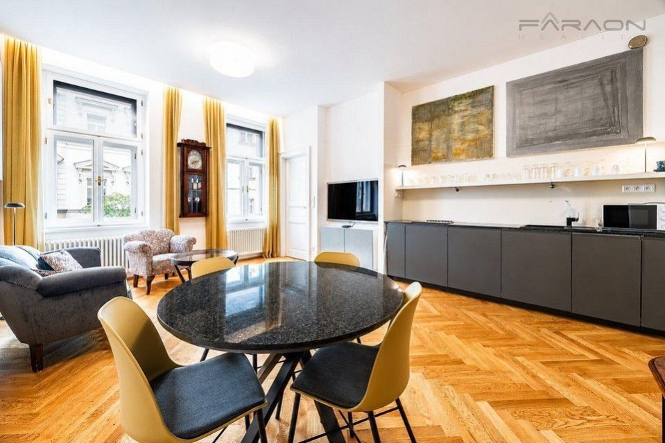 2+kk, Italská, Praha, 62 m² - 2