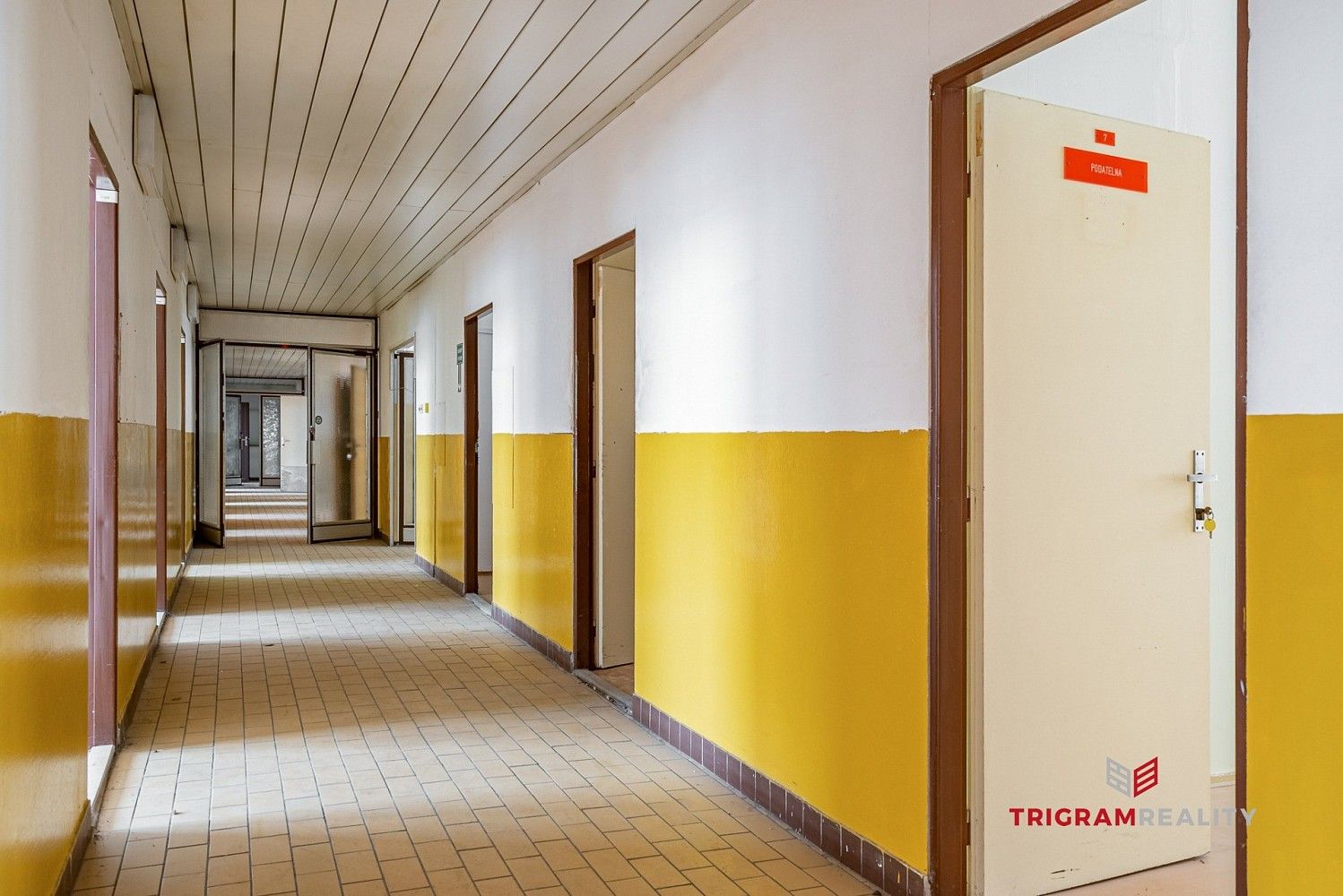 Pronájem obchodní prostory - Hradec Králové - Nový Hradec Králové, Královéhradecký kraj, 402 m² - 5