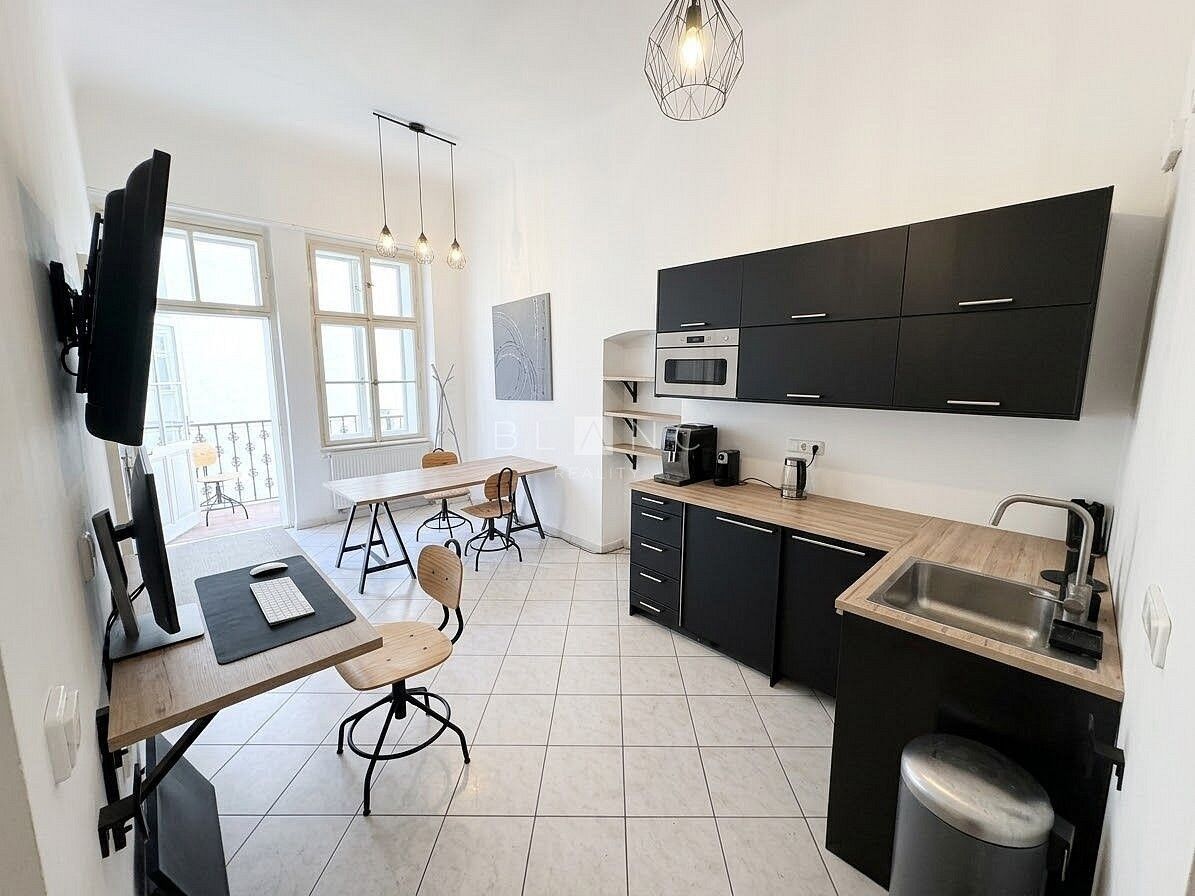 Kancelář · 100 m² · Praha - Nové Město, Hlavní město Praha - 4