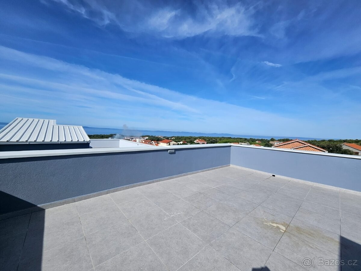 Prodej rodinný dům - 987 66, Zahraničí - 5