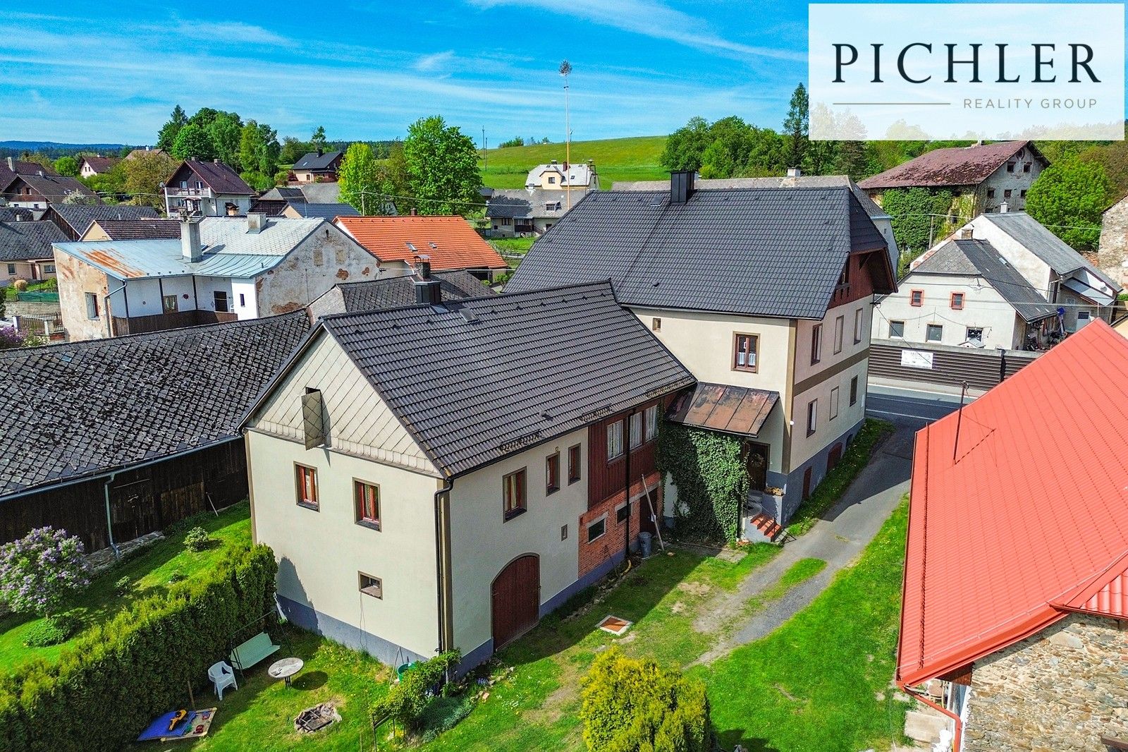 Prodej rodinný dům - Čachrov, 355 m²
