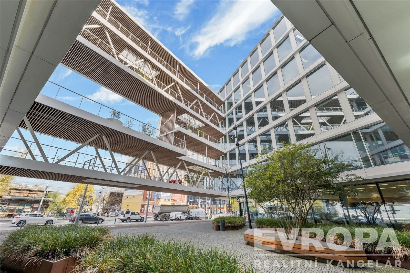 Pronájem kancelář - Plynární, Praha, 171 m²
