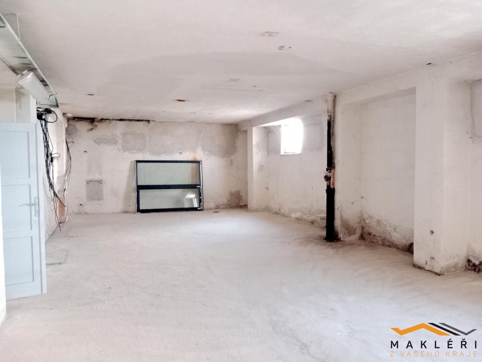 Pronájem sklad - Úsobí, 87 m²