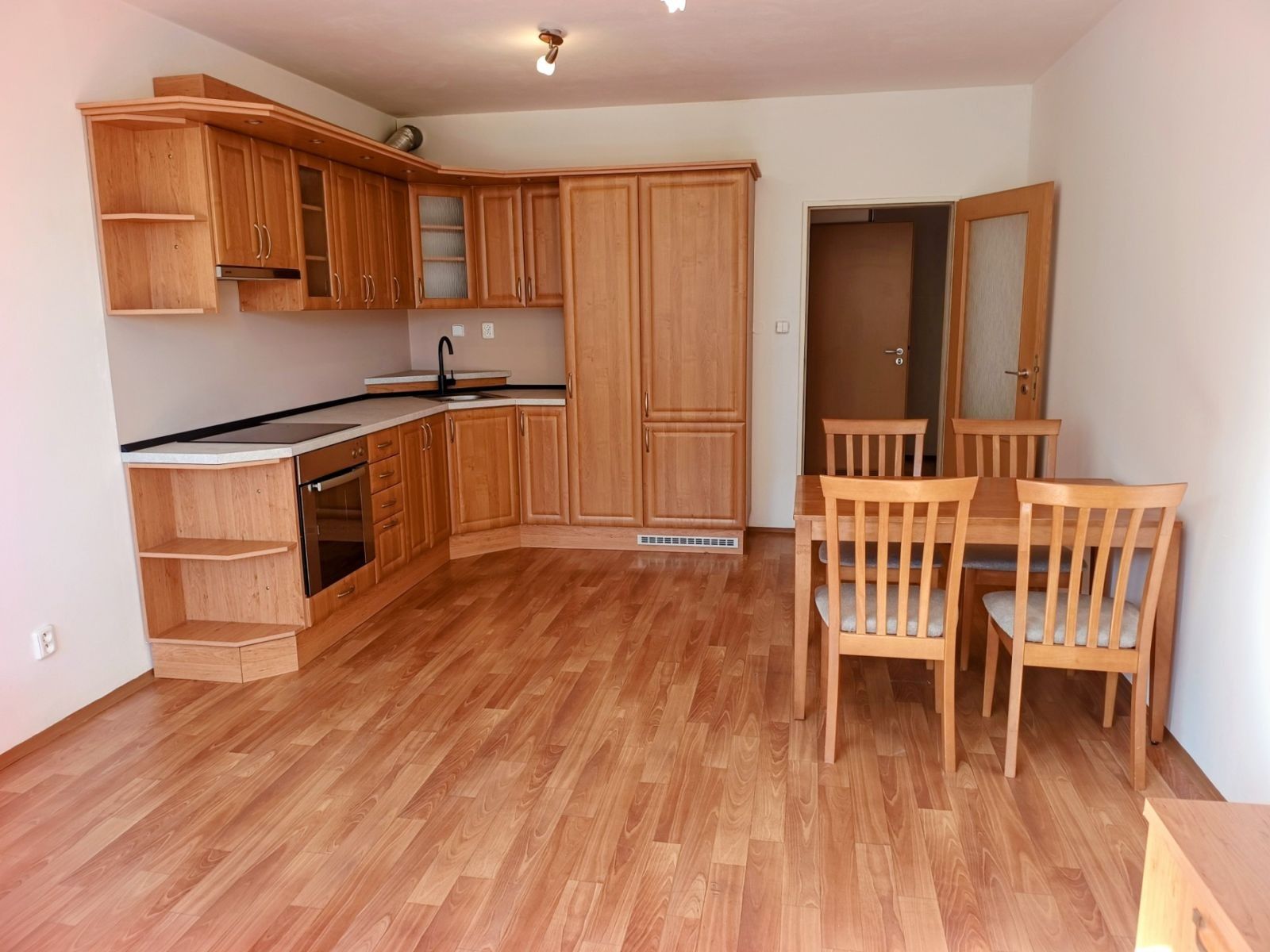 Byt 2+kk · 54 m² · Herlíkovická, Praha - Kbely - 3