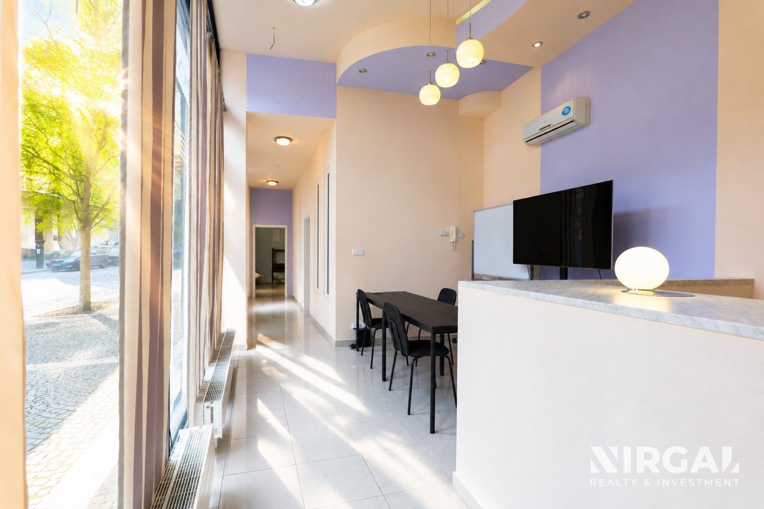 Obchodní prostory, 91 m²