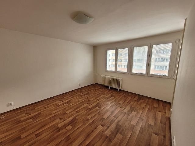 Prodej byt 1+kk - Varšavská, Pardubice, 27 m²