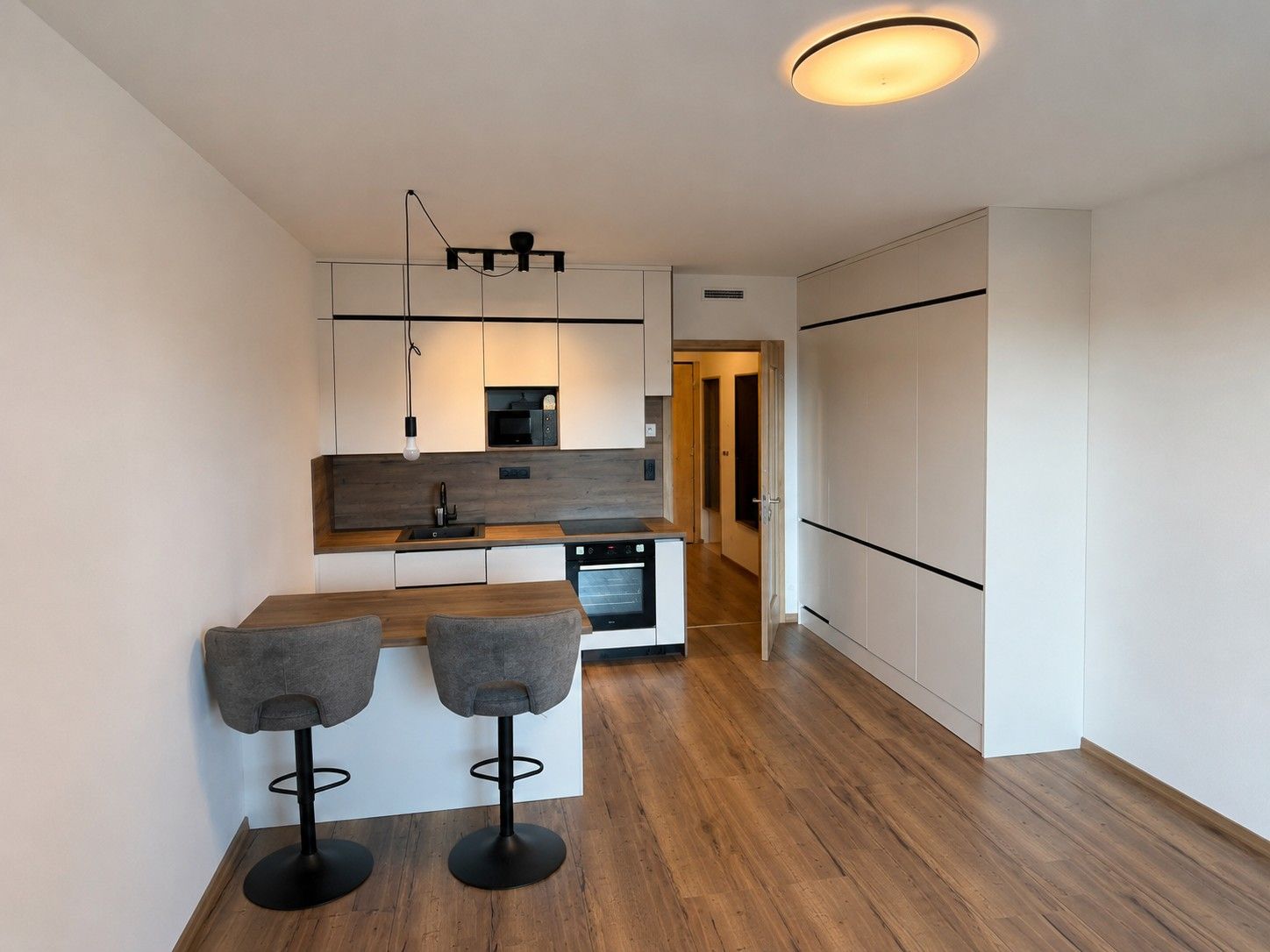 1+kk, Střídavá, Praha - Vysočany, 33 m² - 1