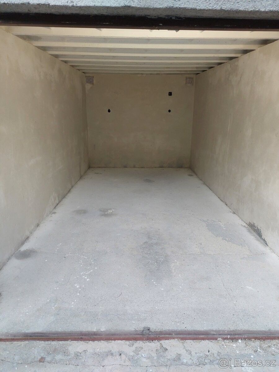 Garáže, Liberec, 460 06