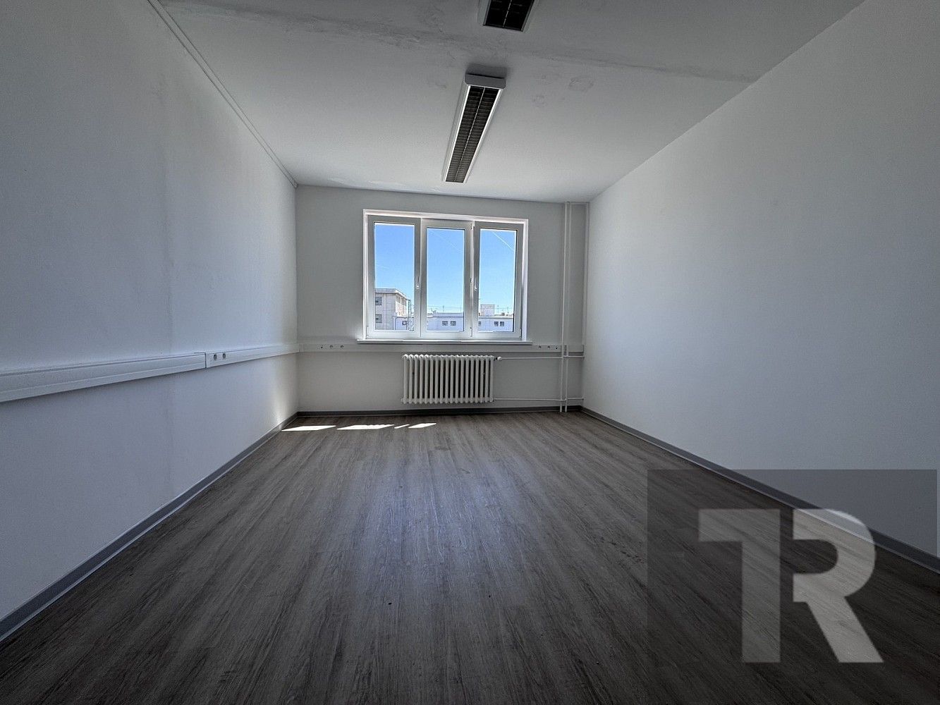 Kanceláře, Plzeň - Jižní Předměstí, okres Plzeň-město, Plzeňský kraj, 16 m² - 2