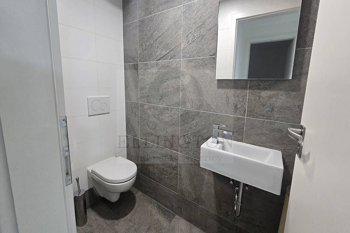 Kancelář · 49 m² · Javorová, Praha - 4