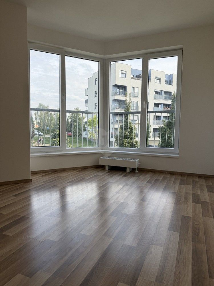 Byt 1+kk · 34 m² · Praha - Uhříněves, okres Praha 22, Hlavní město Praha - 4